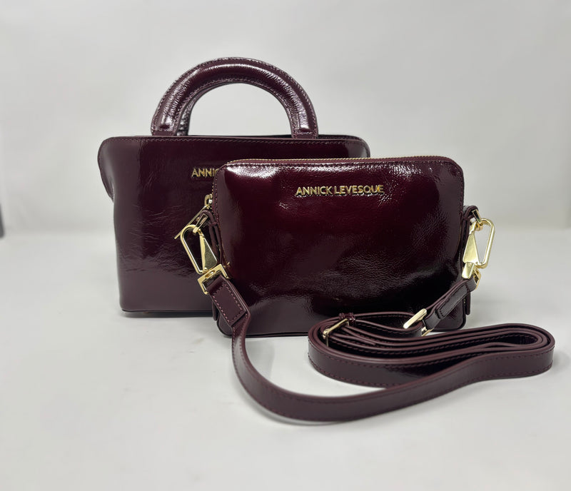 Sac à main en cuir Clarence , deux en un, rouge bordeaux foncé patin souple