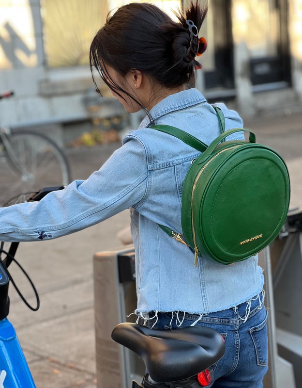 sac-a-dos-rond-cuir-vert-heidi